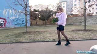 20 éves méretes kannás lakótelepi világos szőke tini pénzért dug
