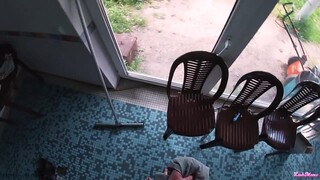 Tetovált orosz tini csaj a medencénél kúrel