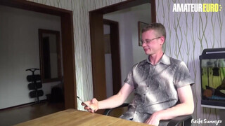 REIFESWINGER - Német milf fiatal hapsival kefél