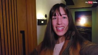 Német tini mostohalány cumizza apuci farkát a zuhanyban