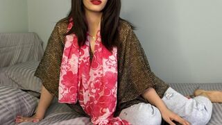 Dögös arab milf keményen megbassza a méretes seggét